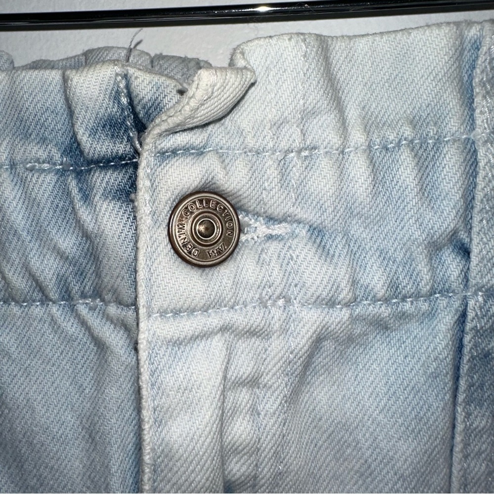 Zara Light Wash Denim Paper Bag Shorts size 2 - Picture 6 of 10